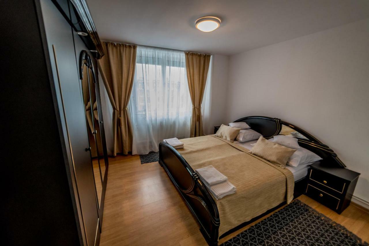 Apartament Apartament Sorina Maria Deva Zewnętrze zdjęcie