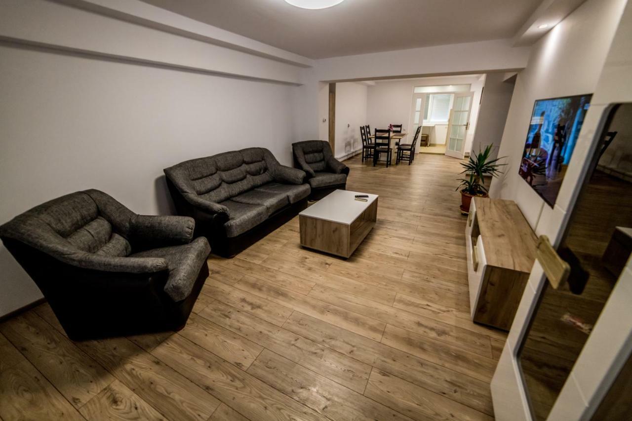 Apartament Apartament Sorina Maria Deva Zewnętrze zdjęcie